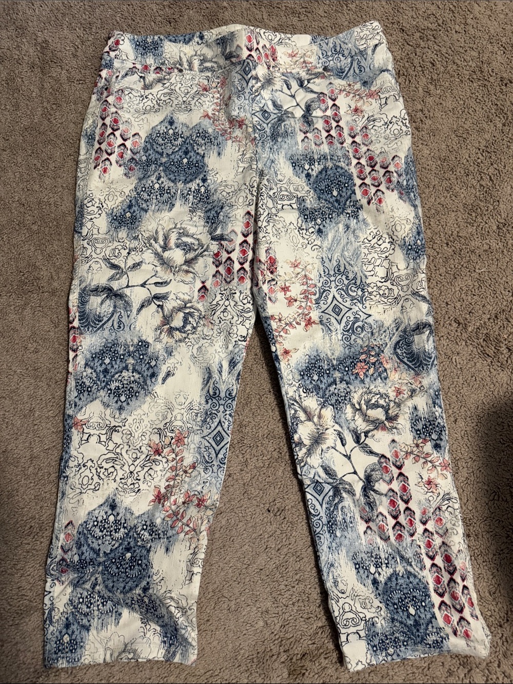 Chico's Blue and White Floral & Paisley Cropped Stretch Jeans